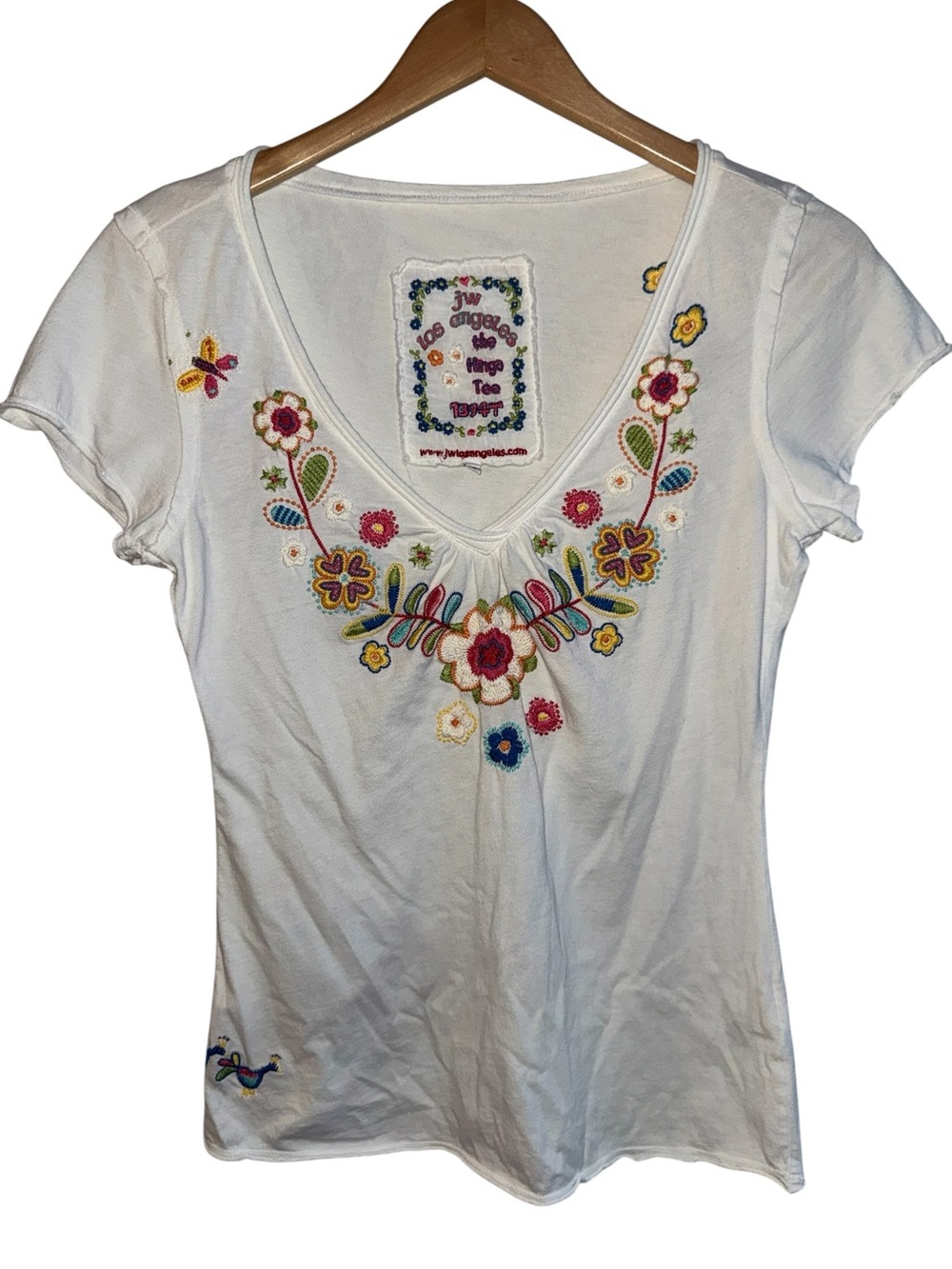 Johnny Was JW Los Angeles The Hinga Tee Embroidered White V-Neck T-Shirt Medium